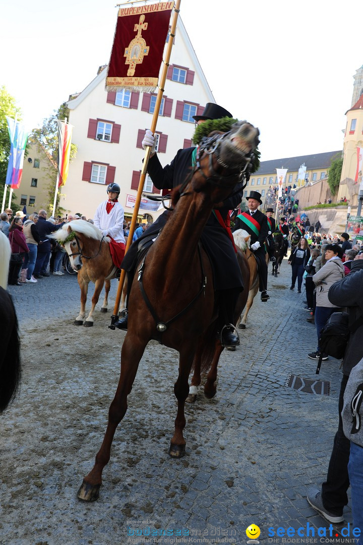 Blutritt - Reiterprozession - Heilig-Blut-Reliquie: Weingarten, 10.05.2024