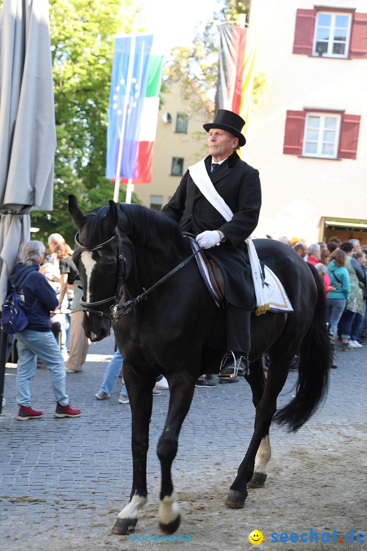 Blutritt - Reiterprozession - Heilig-Blut-Reliquie: Weingarten, 10.05.2024