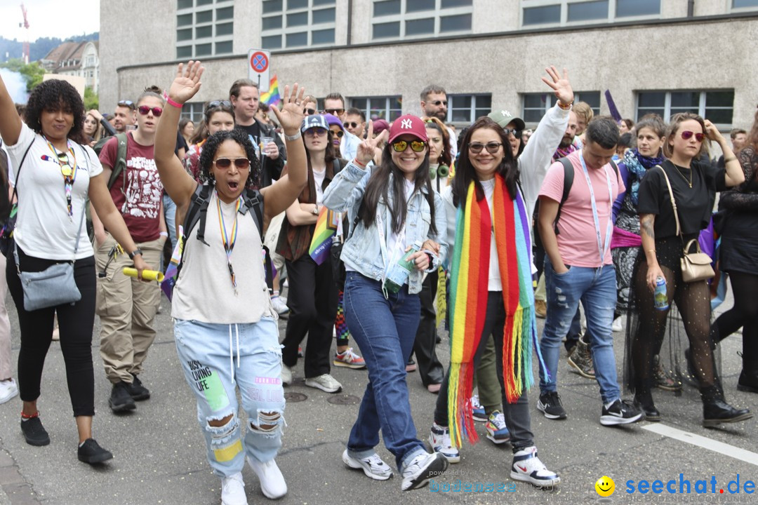 ZURICH PRIDE FESTIVAL: Zuerich - Schweiz, 15.06.2024