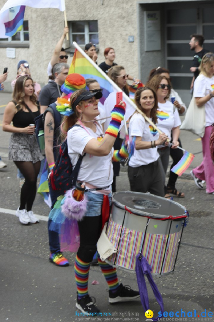 ZURICH PRIDE FESTIVAL: Zuerich - Schweiz, 15.06.2024