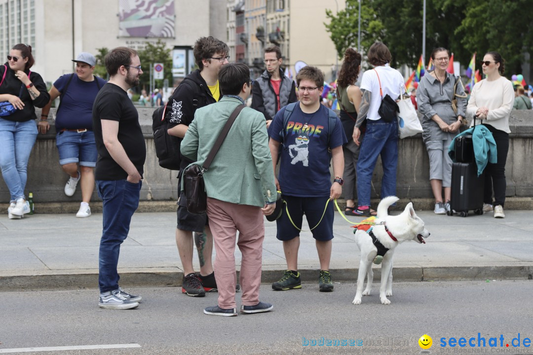 ZURICH PRIDE FESTIVAL: Zuerich - Schweiz, 15.06.2024