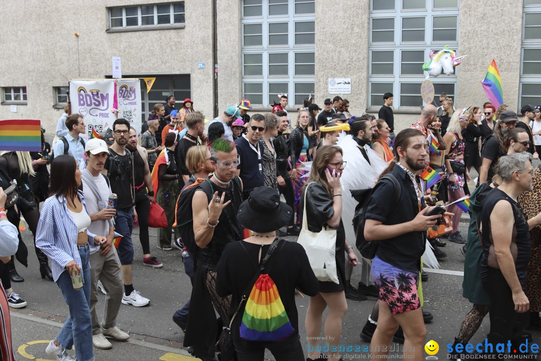 ZURICH PRIDE FESTIVAL: Zuerich - Schweiz, 15.06.2024