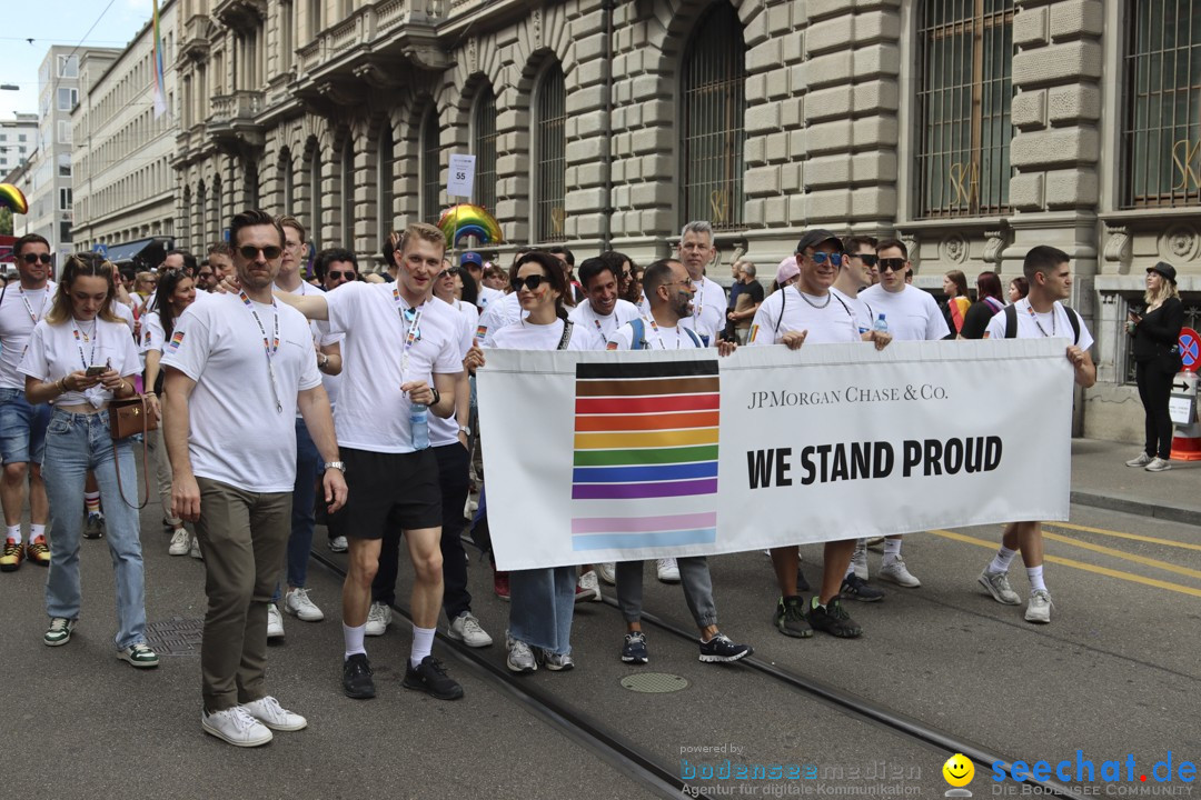 ZURICH PRIDE FESTIVAL: Zuerich - Schweiz, 15.06.2024