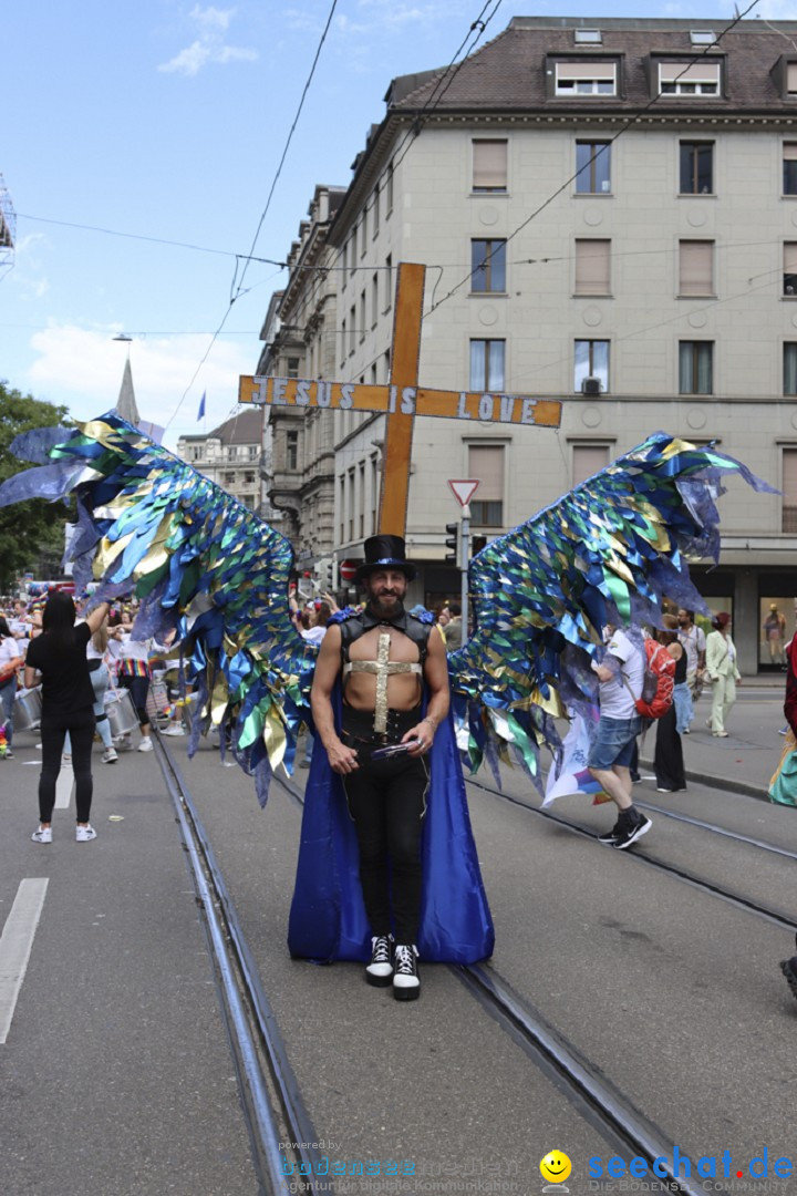 ZURICH PRIDE FESTIVAL: Zuerich - Schweiz, 15.06.2024