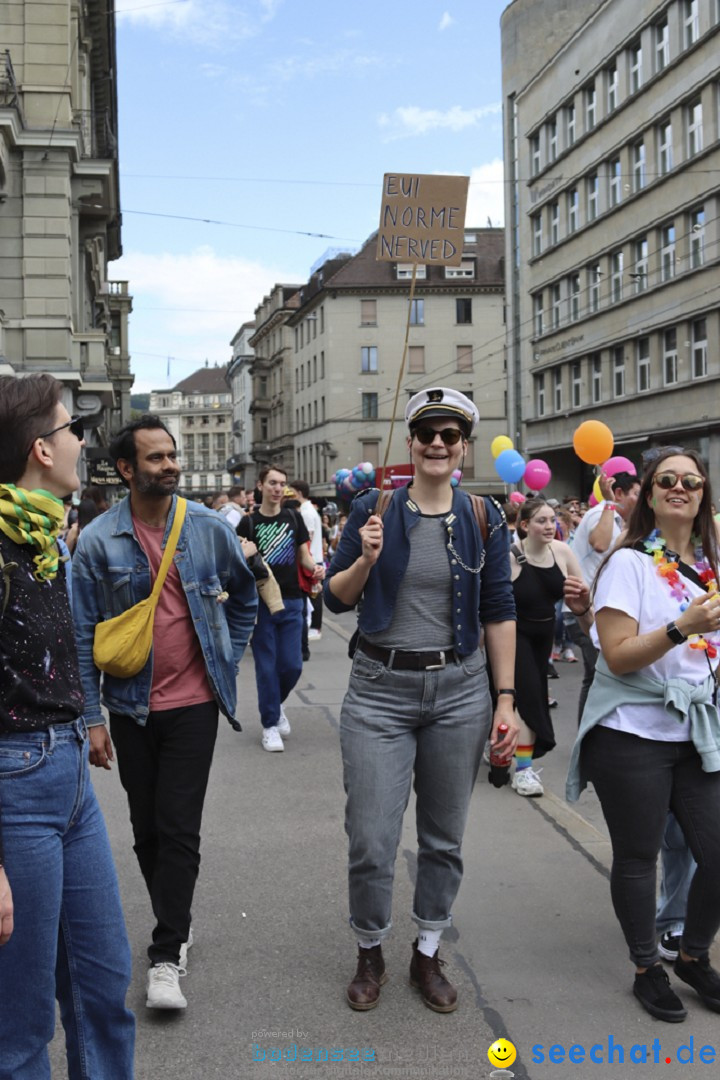 ZURICH PRIDE FESTIVAL: Zuerich - Schweiz, 15.06.2024