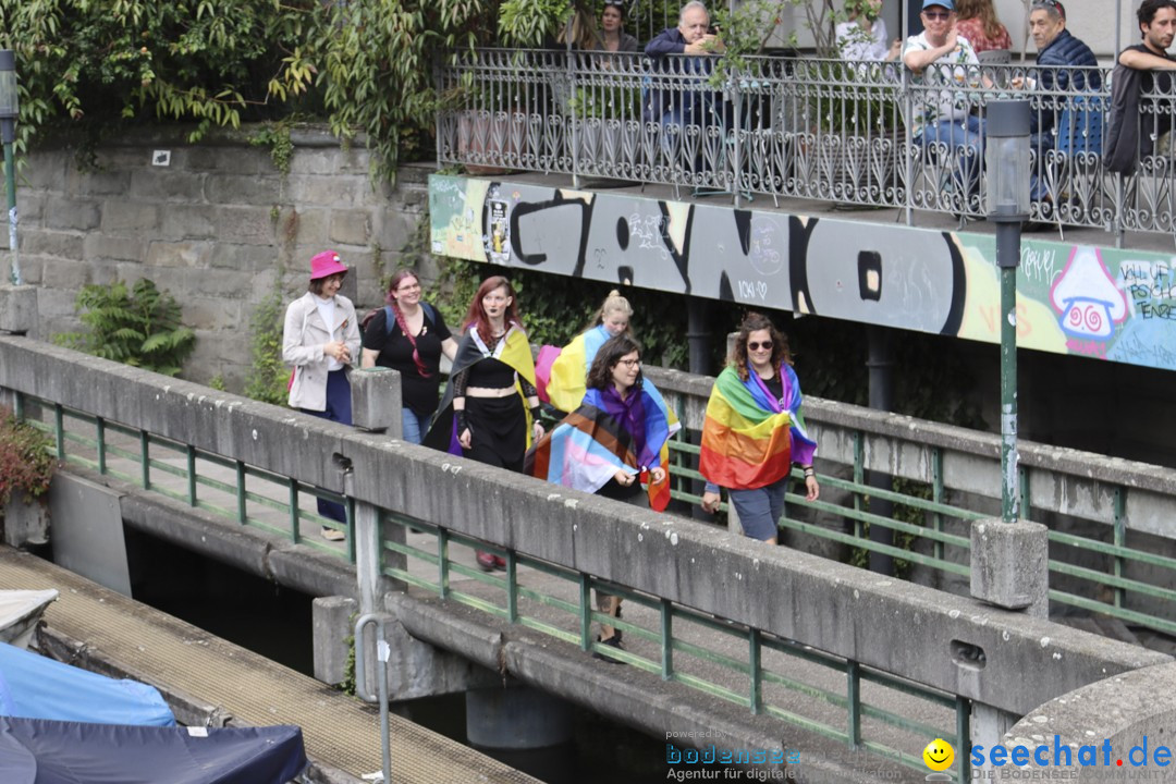 ZURICH PRIDE FESTIVAL: Zuerich - Schweiz, 15.06.2024