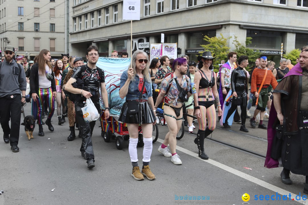 ZURICH PRIDE FESTIVAL: Zuerich - Schweiz, 15.06.2024