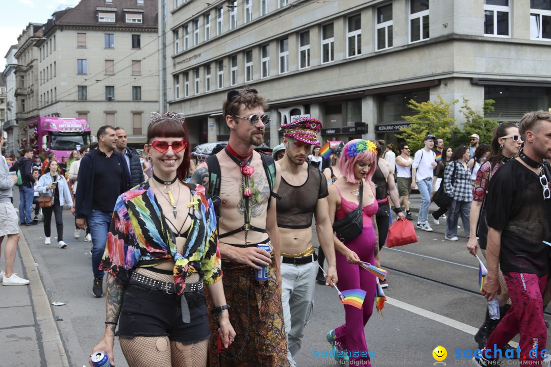 ZURICH PRIDE FESTIVAL: Zuerich - Schweiz, 15.06.2024