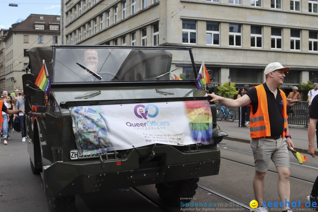 ZURICH PRIDE FESTIVAL: Zuerich - Schweiz, 15.06.2024