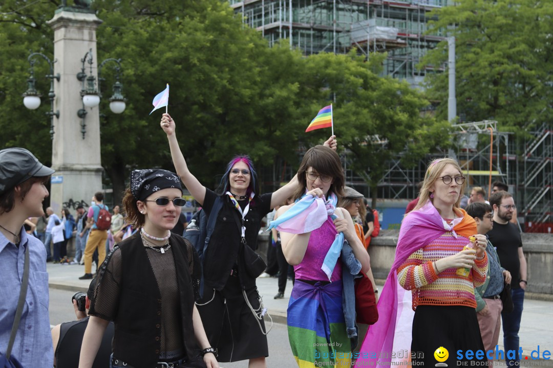 ZURICH PRIDE FESTIVAL: Zuerich - Schweiz, 15.06.2024