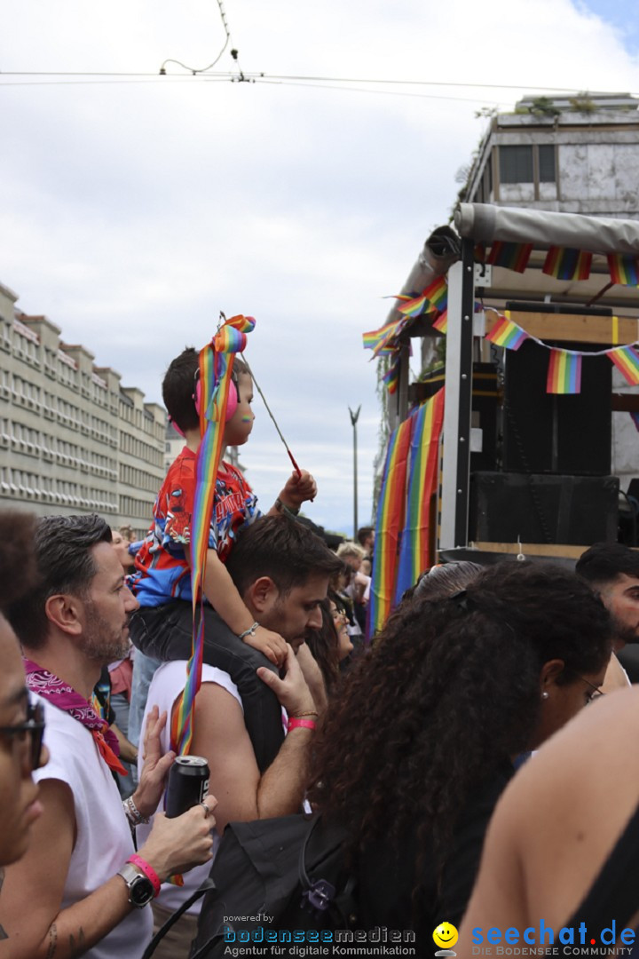 ZURICH PRIDE FESTIVAL: Zuerich - Schweiz, 15.06.2024