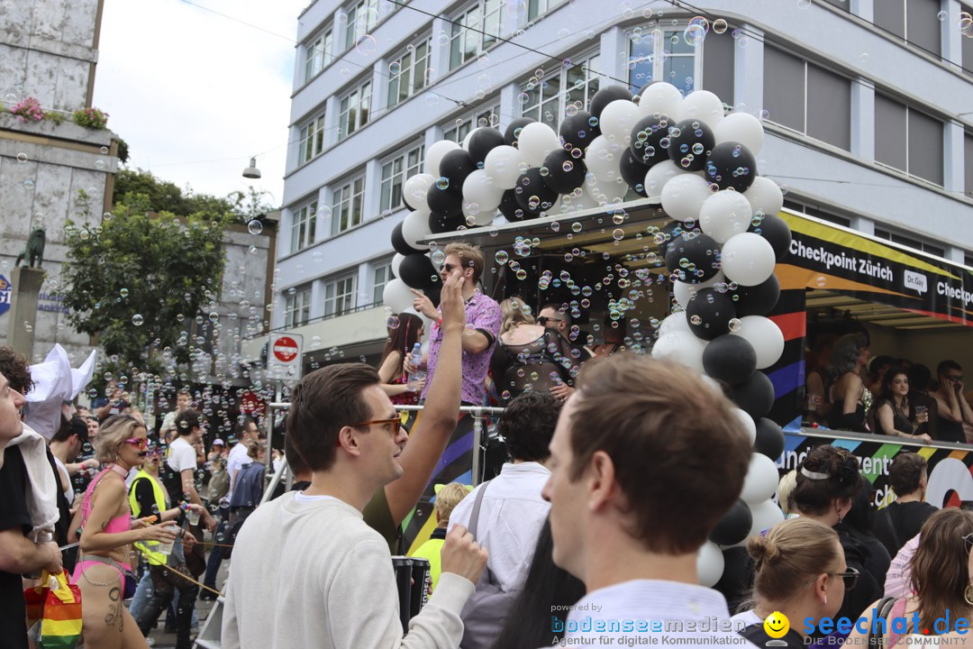 ZURICH PRIDE FESTIVAL: Zuerich - Schweiz, 15.06.2024