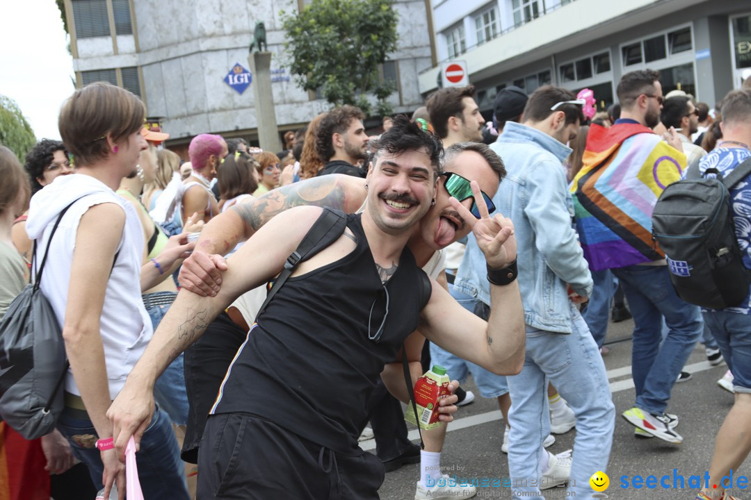 ZURICH PRIDE FESTIVAL: Zuerich - Schweiz, 15.06.2024