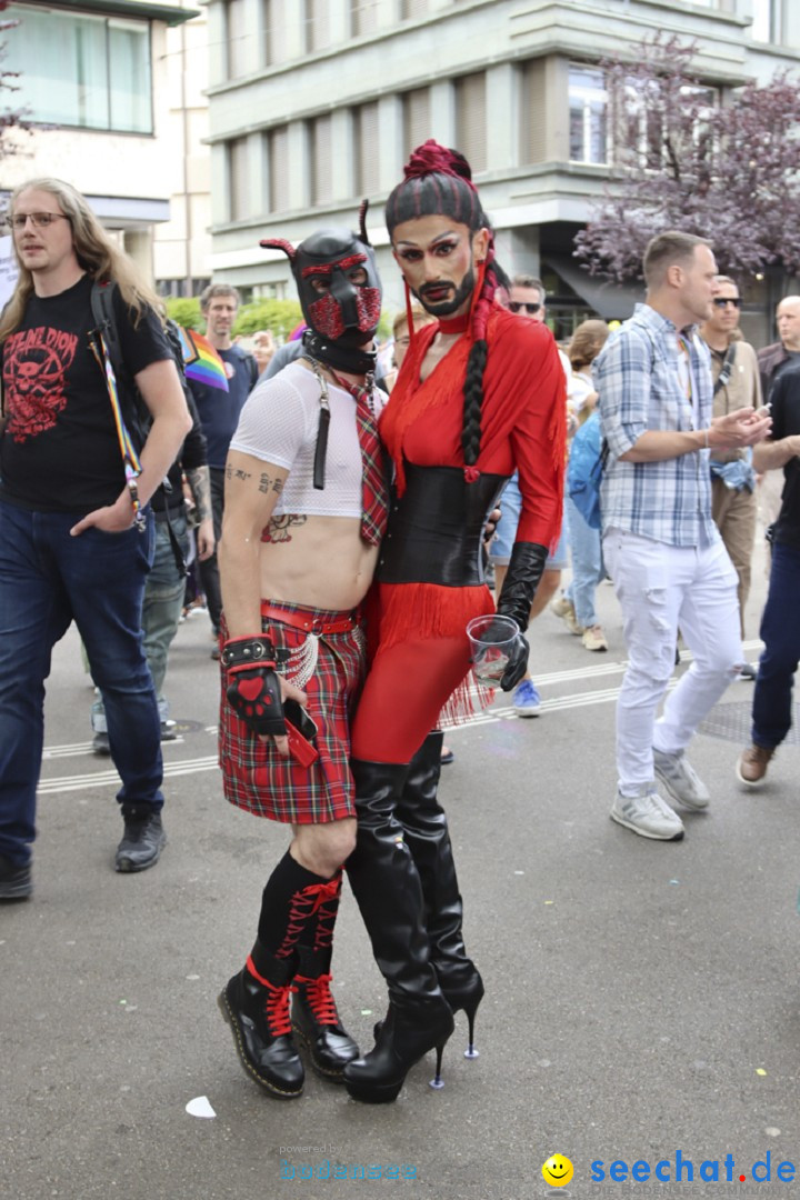 ZURICH PRIDE FESTIVAL: Zuerich - Schweiz, 15.06.2024