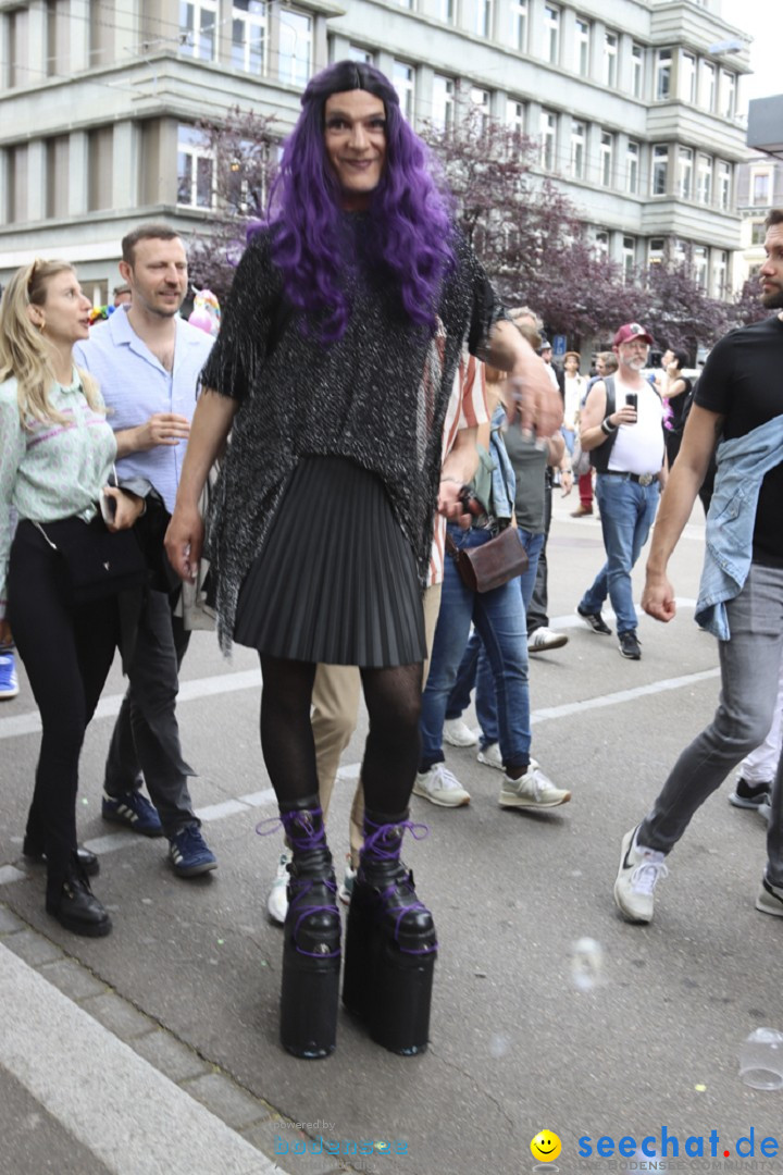 ZURICH PRIDE FESTIVAL: Zuerich - Schweiz, 15.06.2024