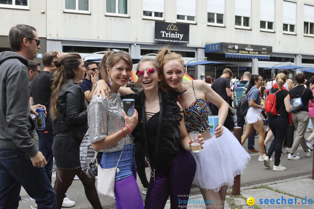 ZURICH PRIDE FESTIVAL: Zuerich - Schweiz, 15.06.2024