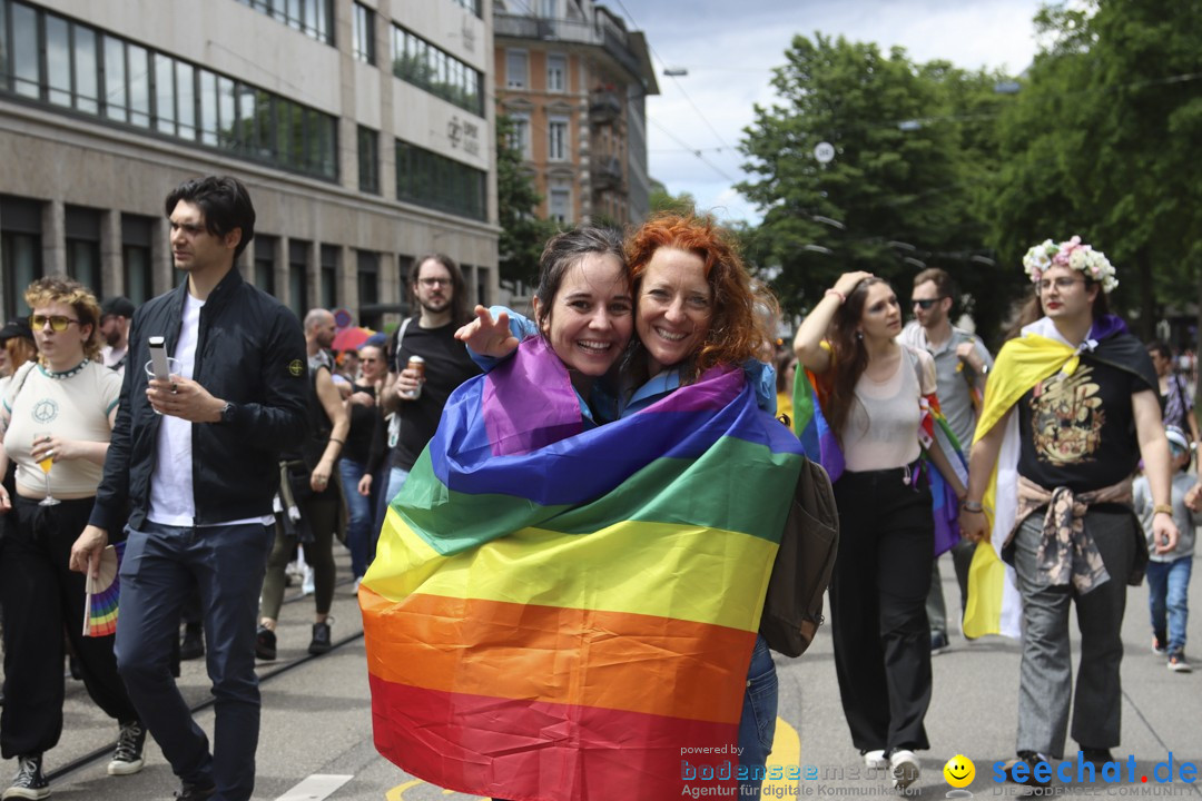 ZURICH PRIDE FESTIVAL: Zuerich - Schweiz, 15.06.2024