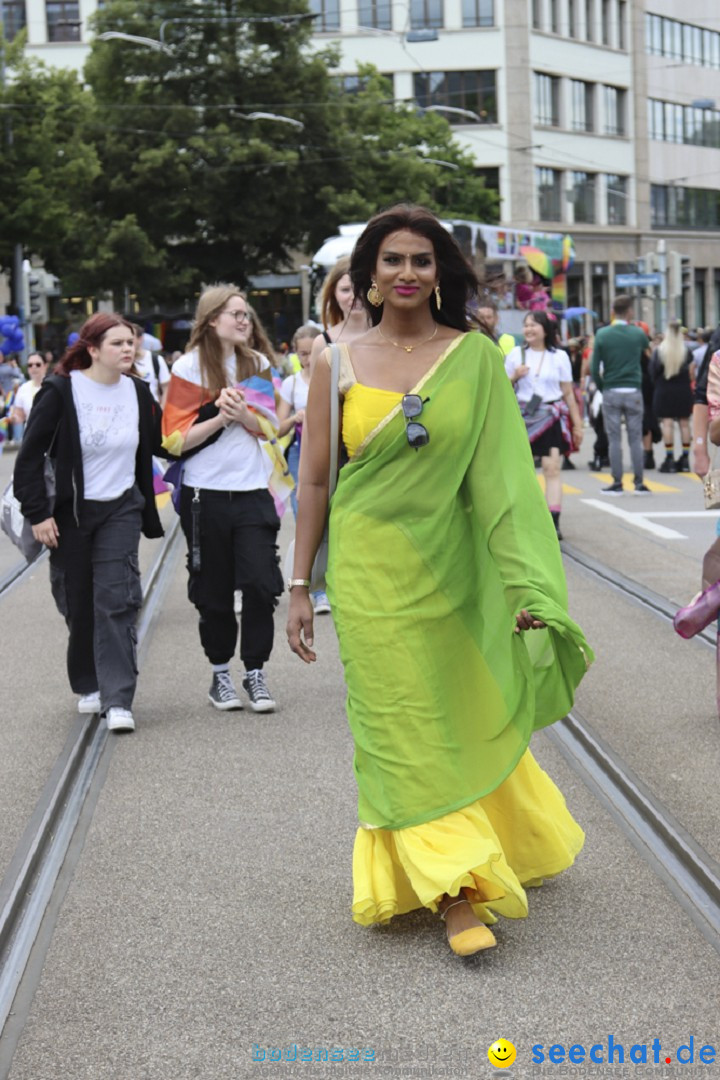 ZURICH PRIDE FESTIVAL: Zuerich - Schweiz, 15.06.2024