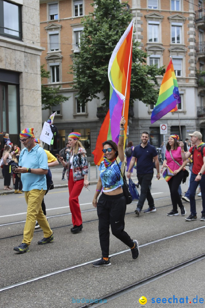 ZURICH PRIDE FESTIVAL: Zuerich - Schweiz, 15.06.2024