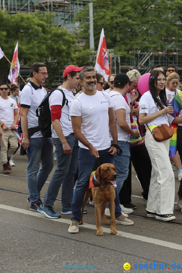 ZURICH PRIDE FESTIVAL: Zuerich - Schweiz, 15.06.2024