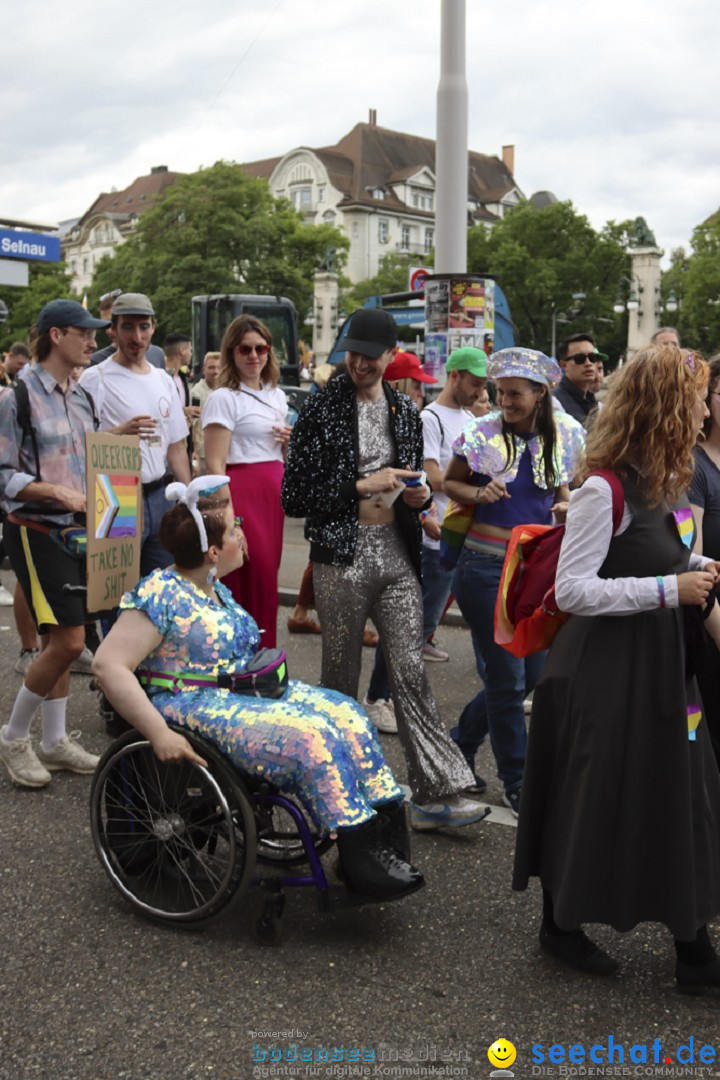 ZURICH PRIDE FESTIVAL: Zuerich - Schweiz, 15.06.2024