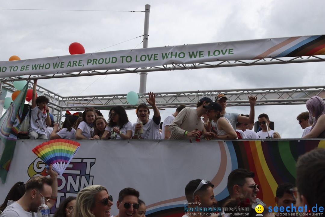 ZURICH PRIDE FESTIVAL: Zuerich - Schweiz, 15.06.2024