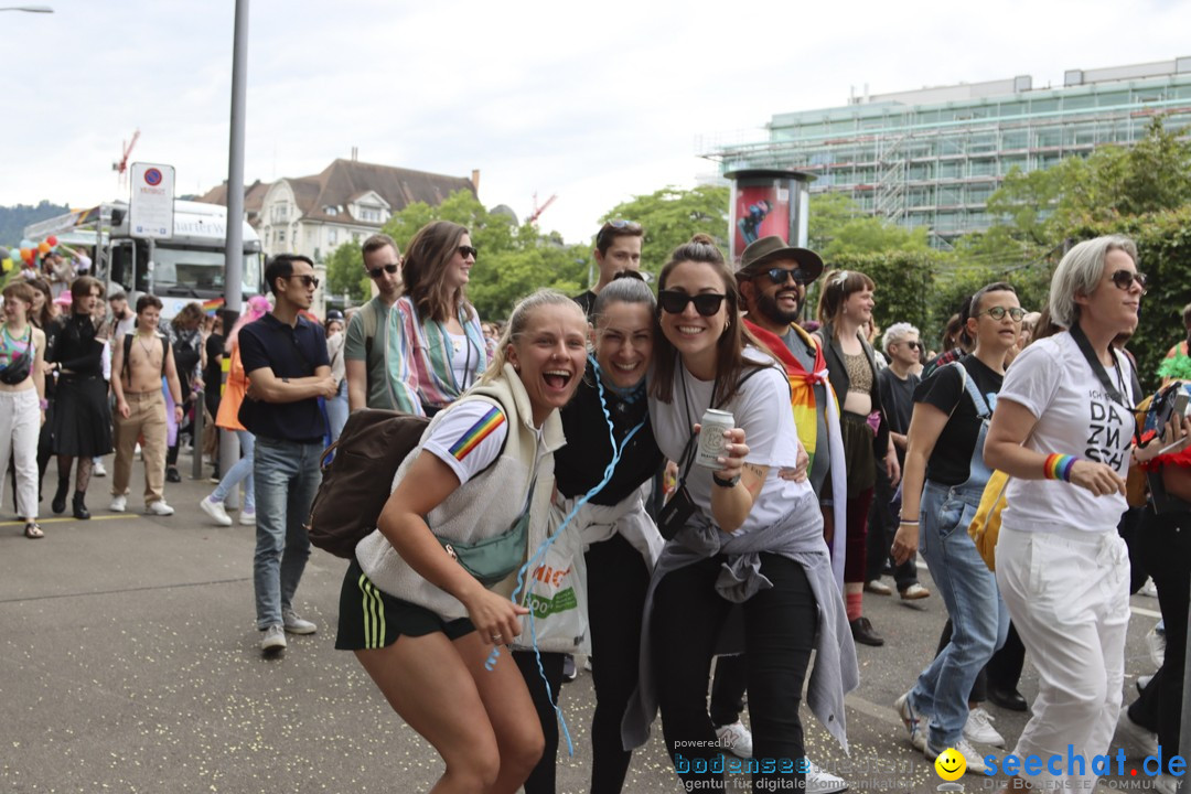 ZURICH PRIDE FESTIVAL: Zuerich - Schweiz, 15.06.2024