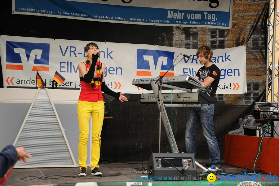 WM 2010 Public Viewing: Deutschland vs Australien (4:0) mit Band Face-of-Vi