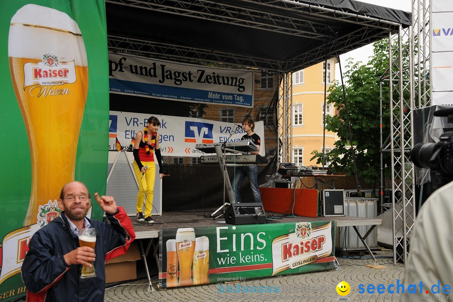 WM 2010 Public Viewing: Deutschland vs Australien (4:0) mit Band Face-of-Vi