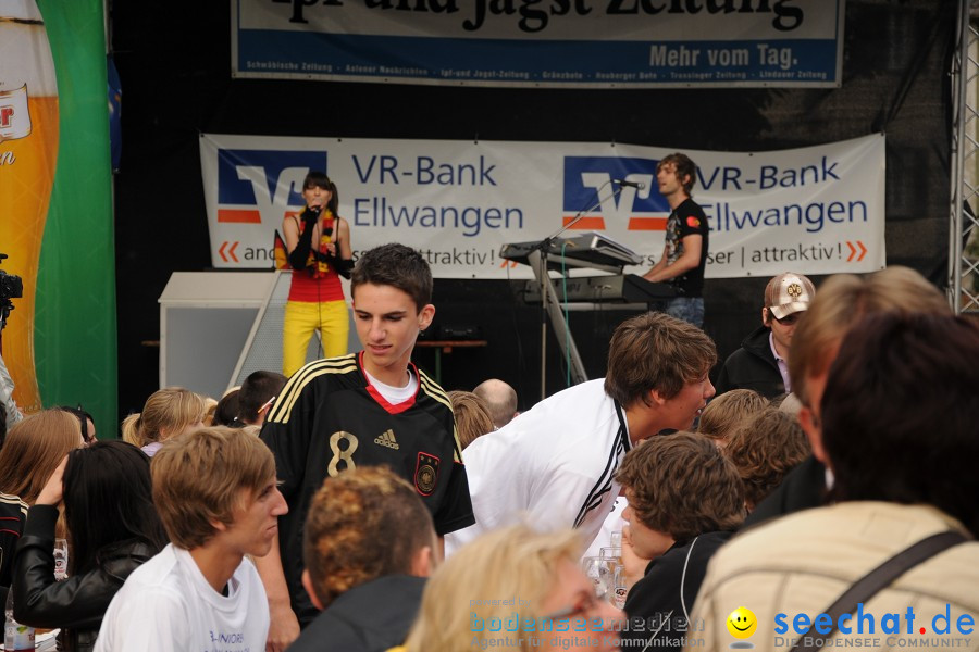 WM 2010 Public Viewing: Deutschland vs Australien (4:0) mit Band Face-of-Vi