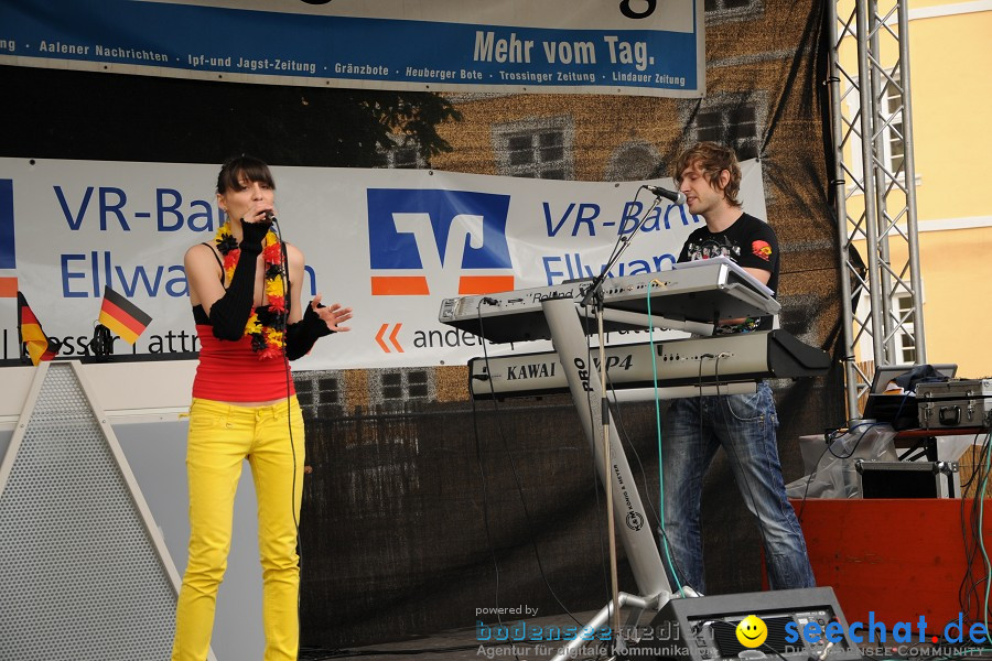 WM 2010 Public Viewing: Deutschland vs Australien (4:0) mit Band Face-of-Vi