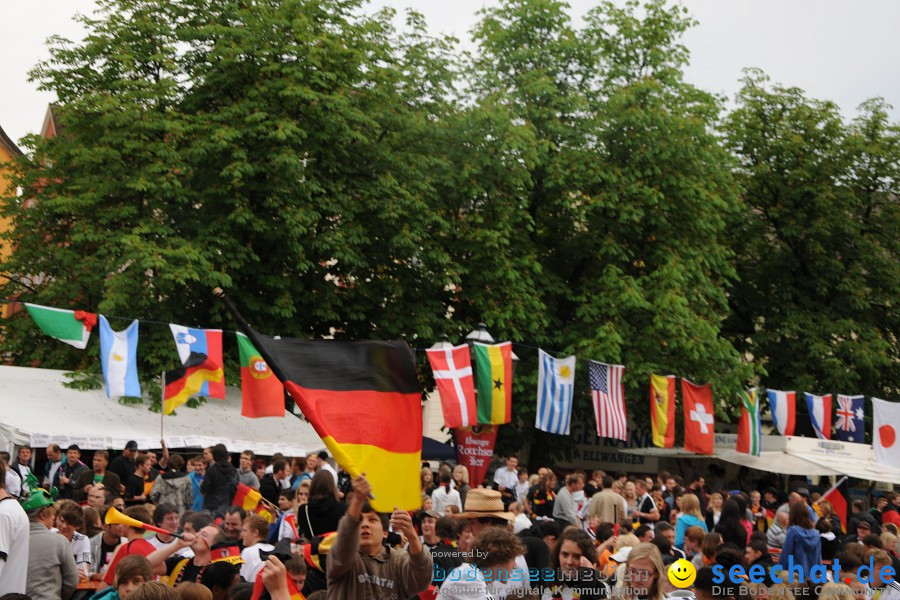 WM 2010 Public Viewing: Deutschland vs Australien (4:0) mit Band Face-of-Vi