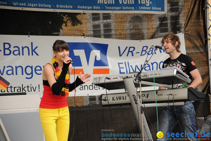 WM 2010 Public Viewing: Deutschland vs Australien (4:0) mit Band Face-of-Vi