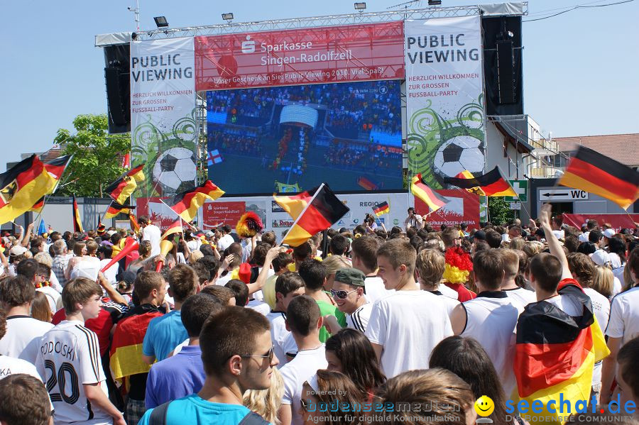 WM-2010: Deutschland-England (4:1): Stadthalle Singen, 27.06.2010