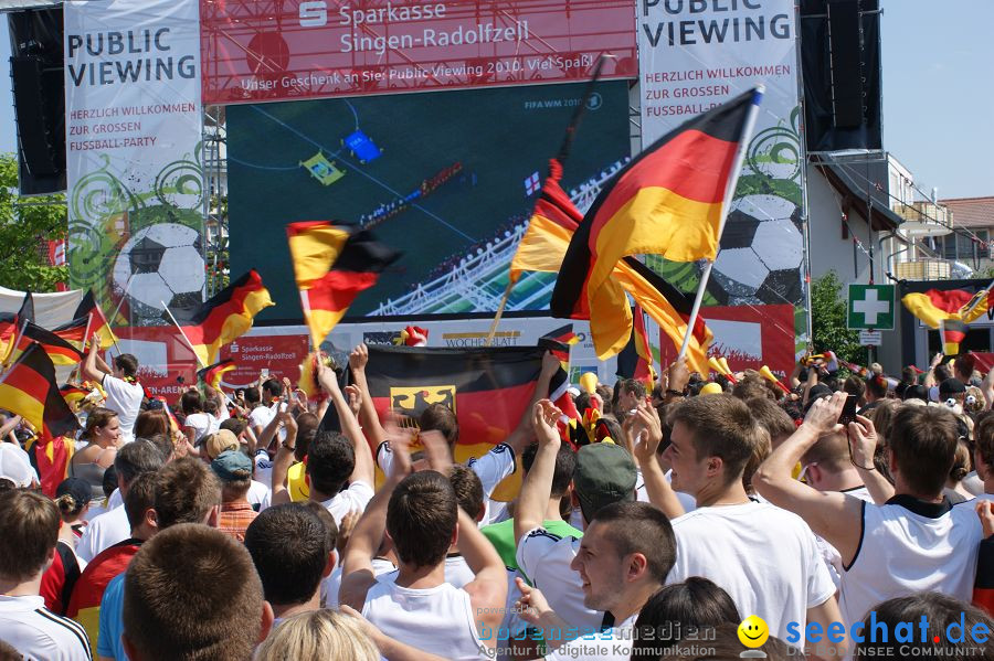 WM-2010: Deutschland-England (4:1): Stadthalle Singen, 27.06.2010