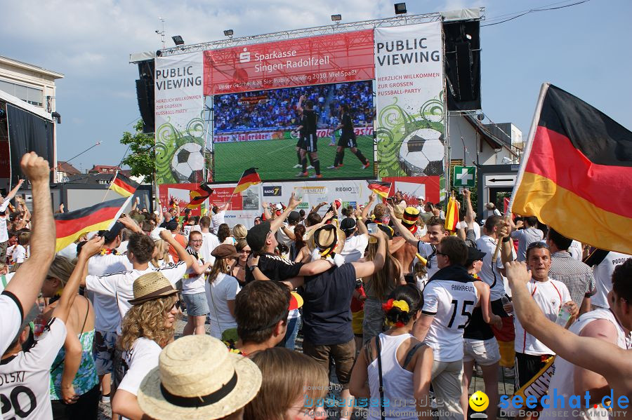 WM-2010: Deutschland-Argentinien (4:0): Singen, 03.07.2010