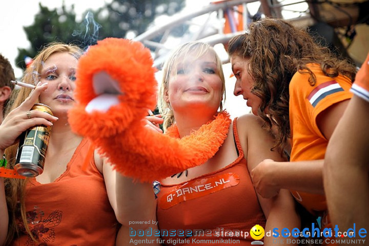 streetparade-2010-Zuerich-140810-Bodensee-Community-seechat_de-roh2_1030.jpg