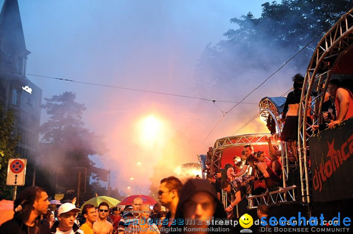 streetparade-2010-Zuerich-140810-Bodensee-Community-seechat_de-roh4068.jpg