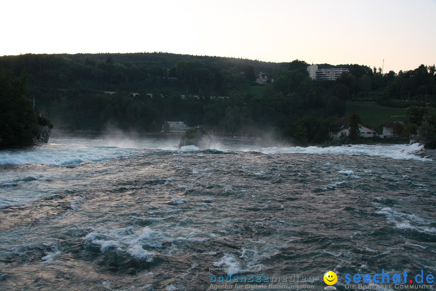 Feuerwerk-2010-Rheinfall-Schaffhausen-21082010-Bodensee-Community-seechat_de-IMG_8723.JPG