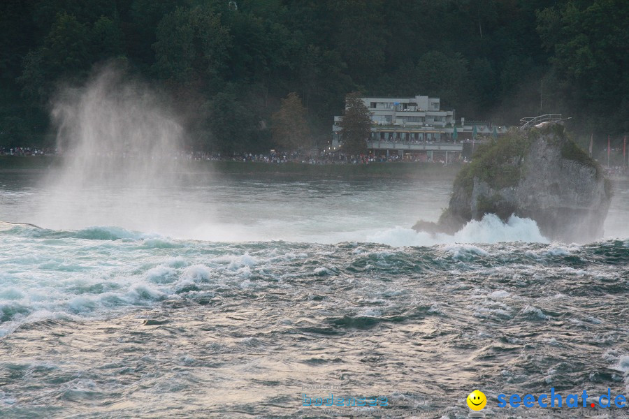 Feuerwerk-2010-Rheinfall-Schaffhausen-21082010-Bodensee-Community-seechat_de-IMG_8727.JPG