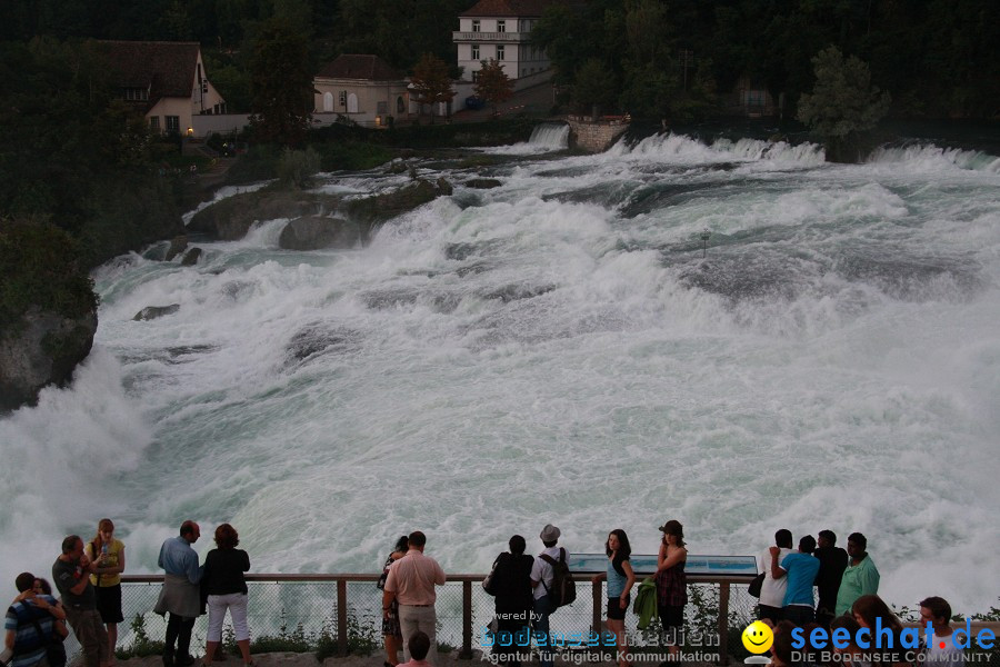 Feuerwerk-2010-Rheinfall-Schaffhausen-21082010-Bodensee-Community-seechat_de-IMG_8734.JPG