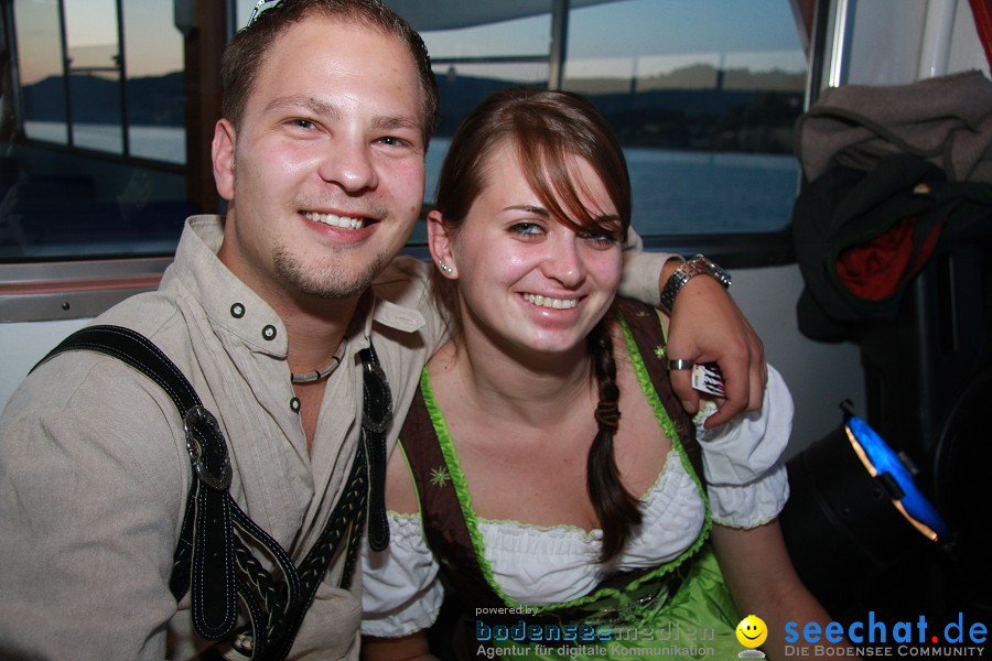 Wiesnboot-besser-fayern-als-die-Bayern-2010-Bodensee-Ueberlingen-110910-seechat_de-IMG_1087.JPG