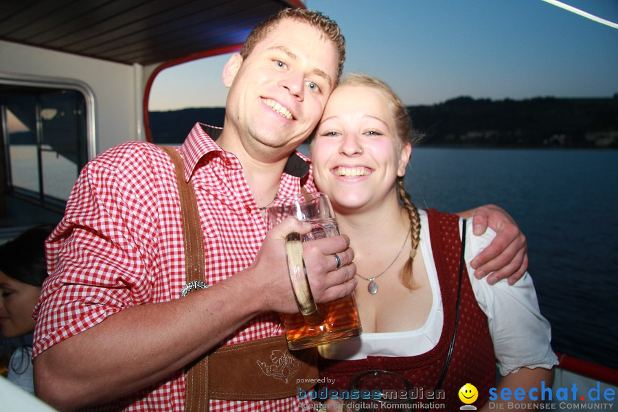 Wiesnboot-besser-fayern-als-die-Bayern-2010-Bodensee-Ueberlingen-110910-seechat_de-IMG_1097.JPG