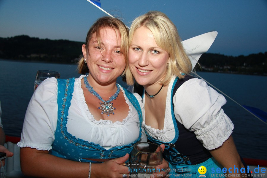 Wiesnboot-besser-fayern-als-die-Bayern-2010-Bodensee-Ueberlingen-110910-seechat_de-IMG_1098.JPG