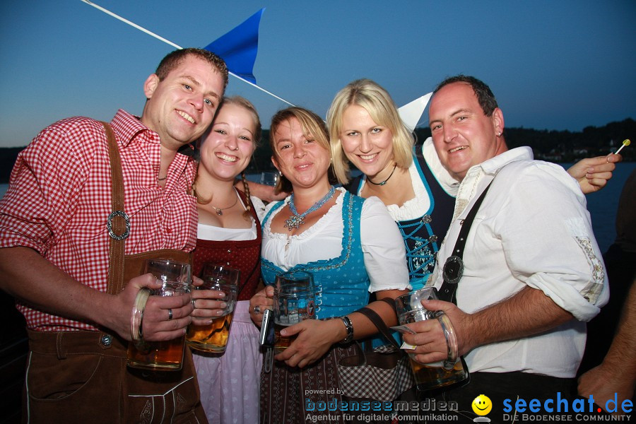 Wiesnboot-besser-fayern-als-die-Bayern-2010-Bodensee-Ueberlingen-110910-seechat_de-IMG_1099.JPG