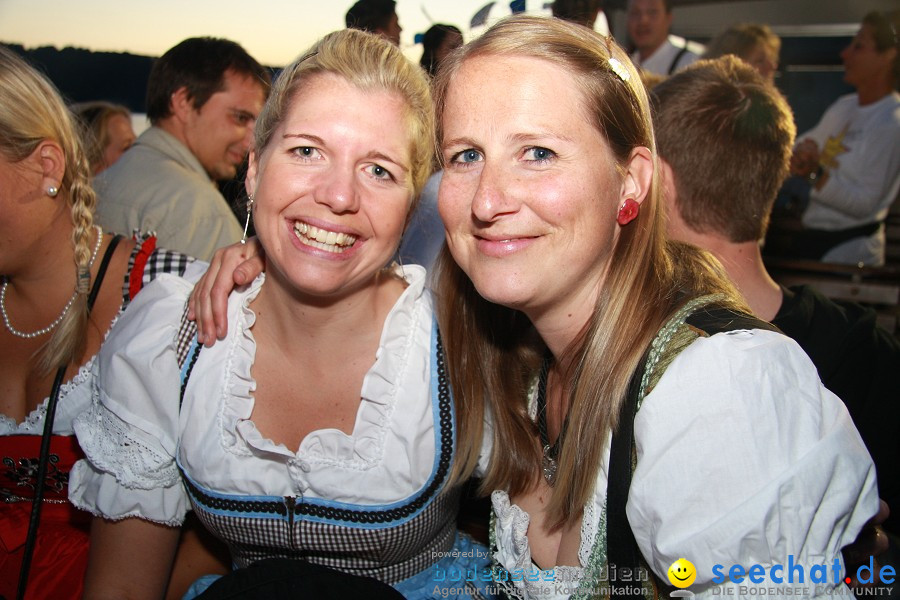 Wiesnboot-besser-fayern-als-die-Bayern-2010-Bodensee-Ueberlingen-110910-seechat_de-IMG_1104.JPG