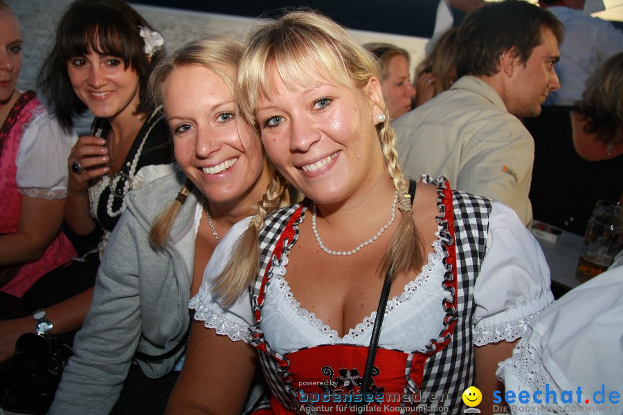 Wiesnboot-besser-fayern-als-die-Bayern-2010-Bodensee-Ueberlingen-110910-seechat_de-IMG_1105.JPG