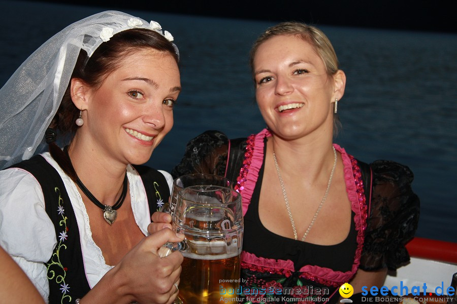 Wiesnboot-besser-fayern-als-die-Bayern-2010-Bodensee-Ueberlingen-110910-seechat_de-IMG_1107.JPG