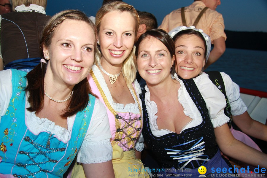 Wiesnboot-besser-fayern-als-die-Bayern-2010-Bodensee-Ueberlingen-110910-seechat_de-IMG_1109.JPG