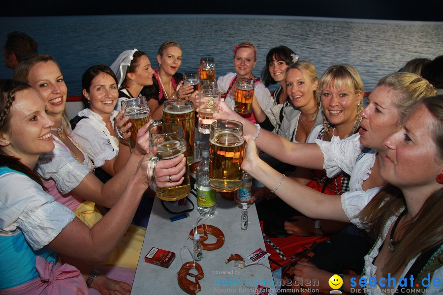 Wiesnboot-besser-fayern-als-die-Bayern-2010-Bodensee-Ueberlingen-110910-seechat_de-IMG_1110.JPG